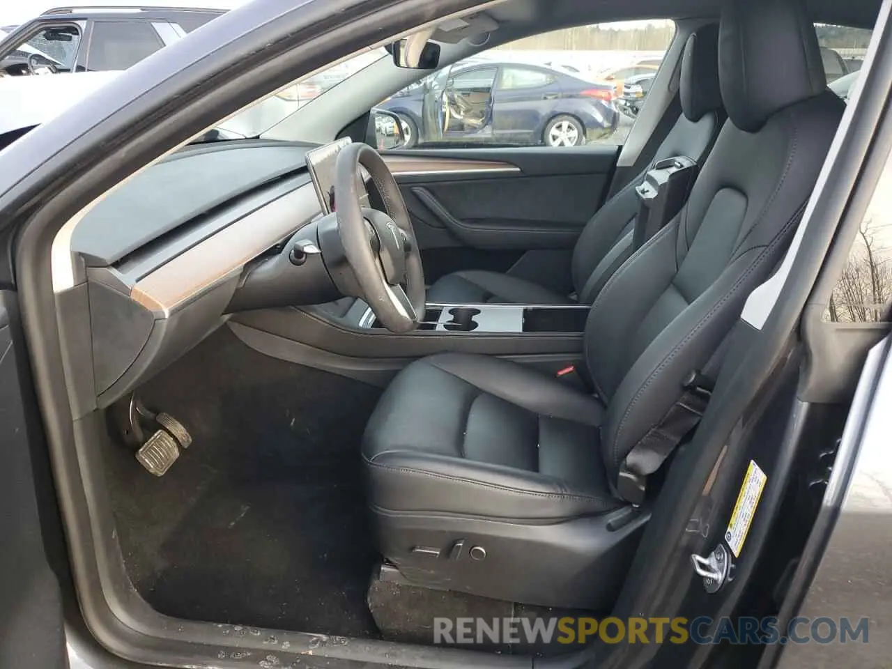 7 Photograph of a damaged car 7SAYGDED8PF934679 TESLA MODEL Y 2023