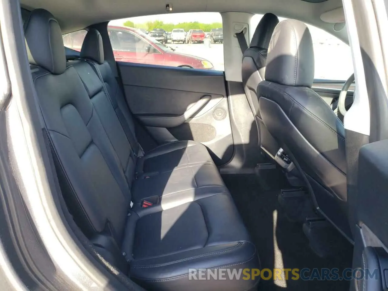 10 Фотография поврежденного автомобиля 7SAYGDED8PF958836 TESLA MODEL Y 2023