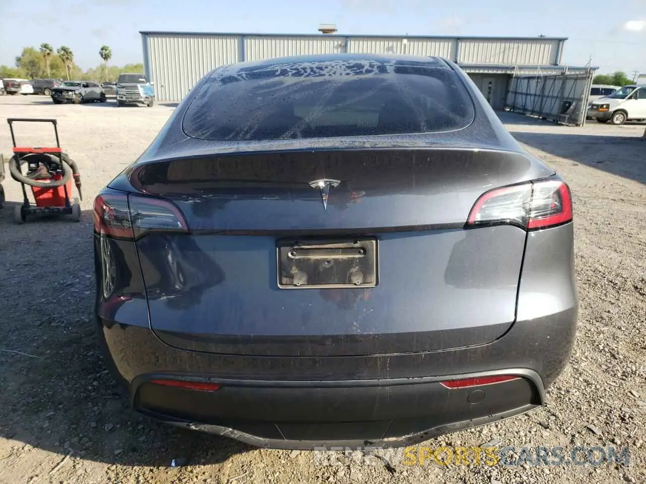 6 Фотография поврежденного автомобиля 7SAYGDED8PF958836 TESLA MODEL Y 2023