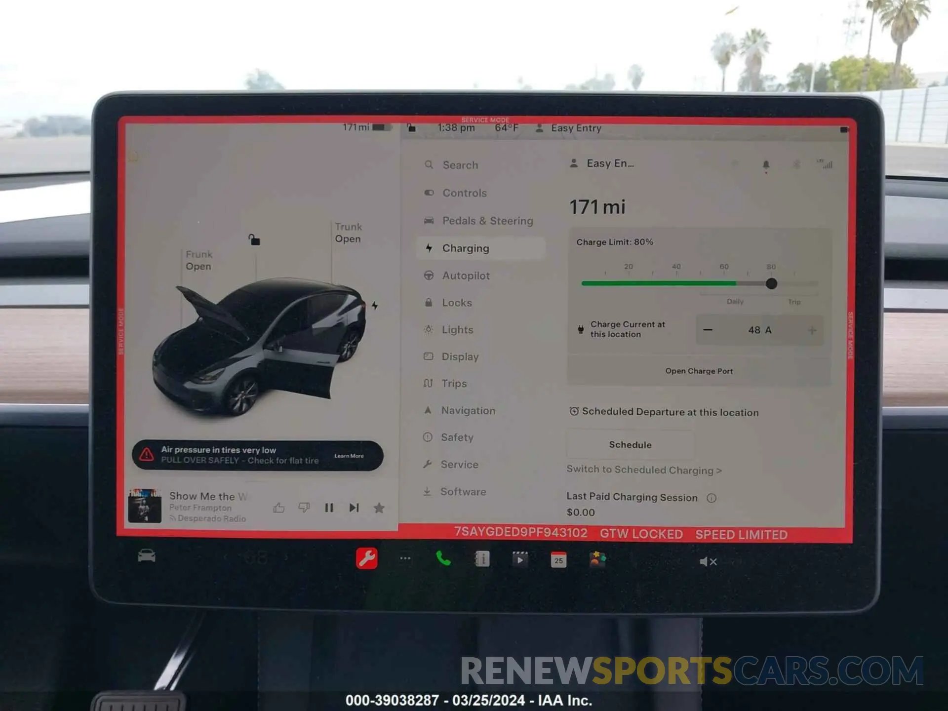18 Photograph of a damaged car 7SAYGDED9PF943102 TESLA MODEL Y 2023