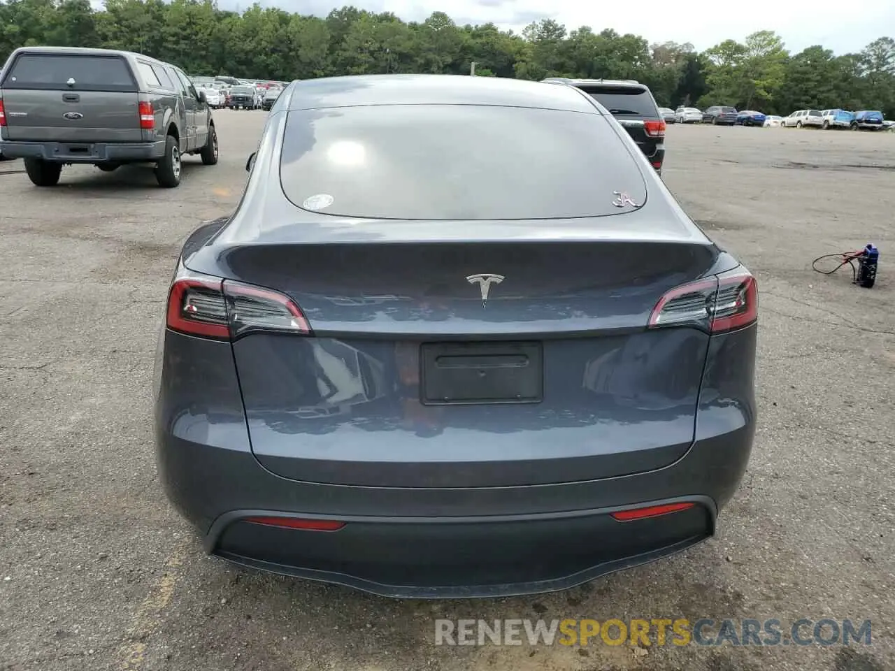 6 Photograph of a damaged car 7SAYGDED9PF949109 TESLA MODEL Y 2023