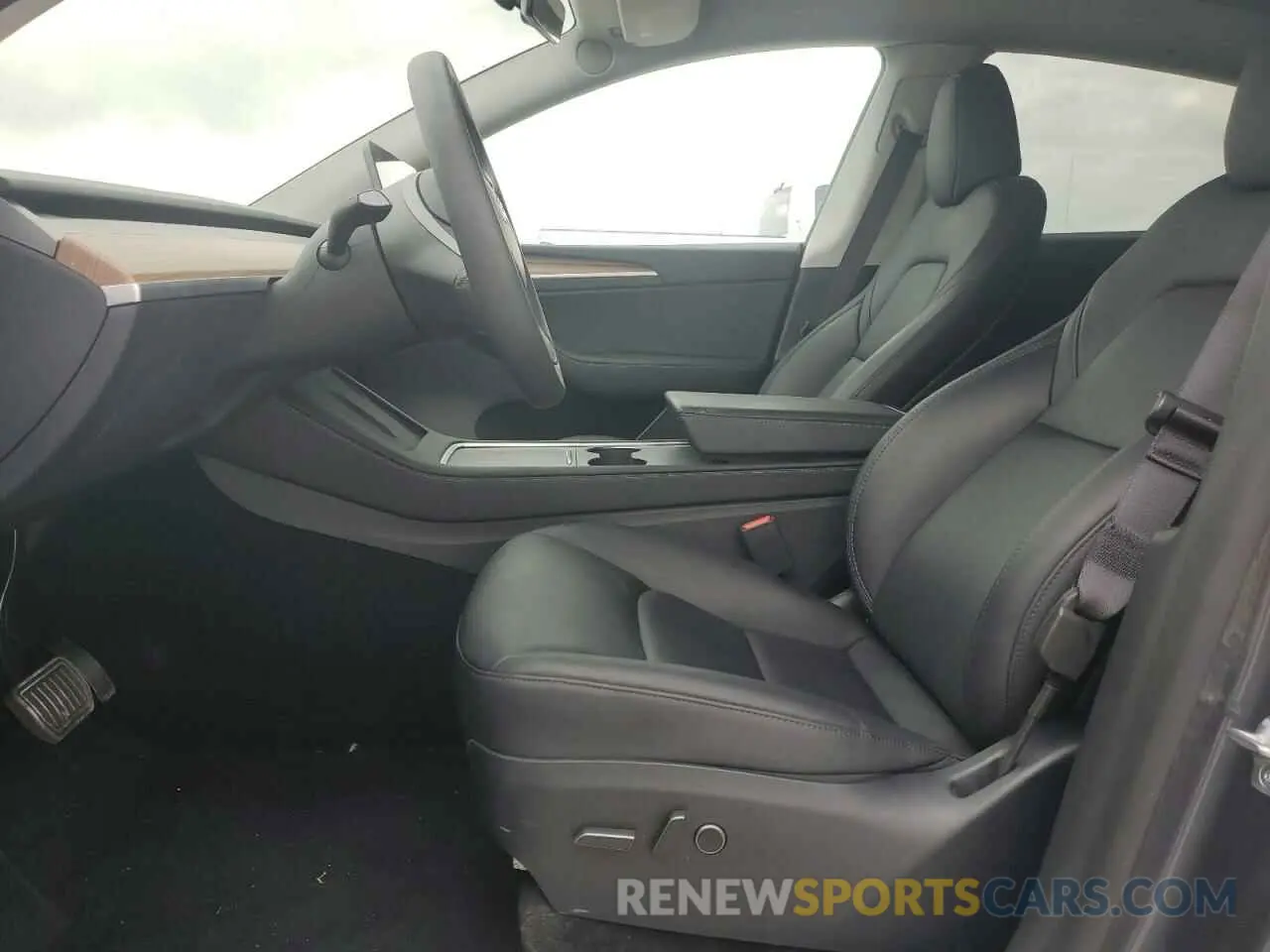 7 Photograph of a damaged car 7SAYGDED9PF965231 TESLA MODEL Y 2023