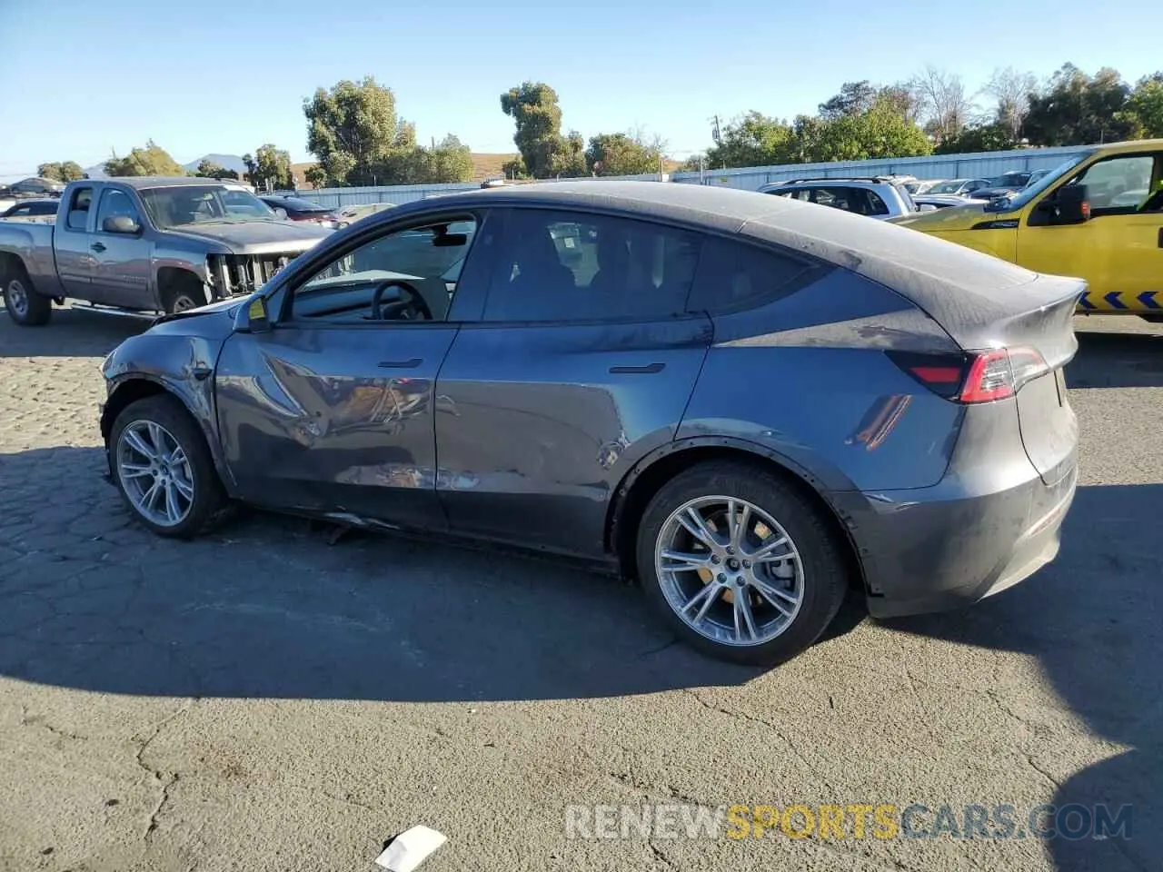 2 Photograph of a damaged car 7SAYGDEDXPF933727 TESLA MODEL Y 2023