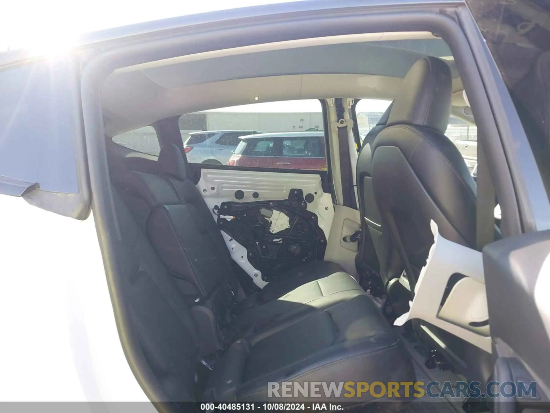 8 Photograph of a damaged car 7SAYGDEE0PA030461 TESLA MODEL Y 2023