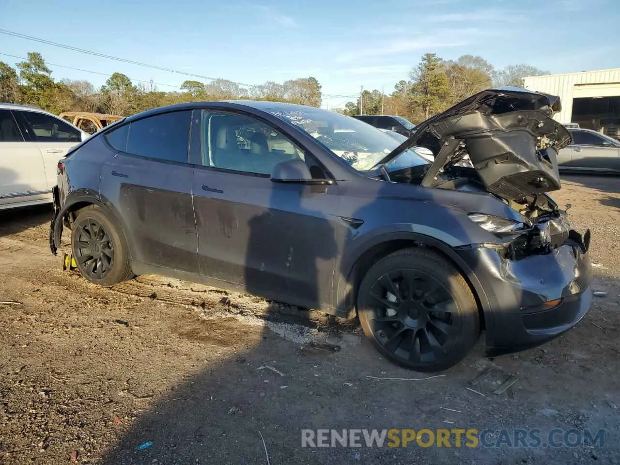 4 Photograph of a damaged car 7SAYGDEE0PA032369 TESLA MODEL Y 2023