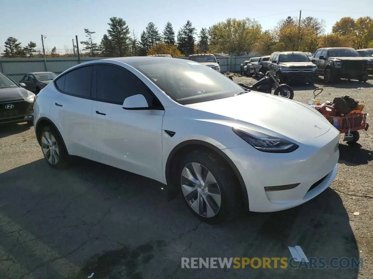 4 Photograph of a damaged car 7SAYGDEE0PA051858 TESLA MODEL Y 2023