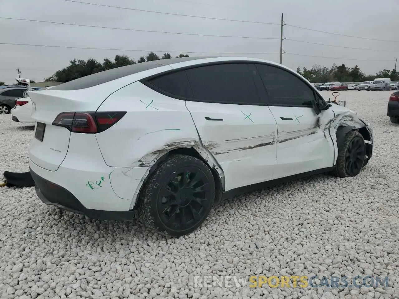 3 Photograph of a damaged car 7SAYGDEE0PA070104 TESLA MODEL Y 2023