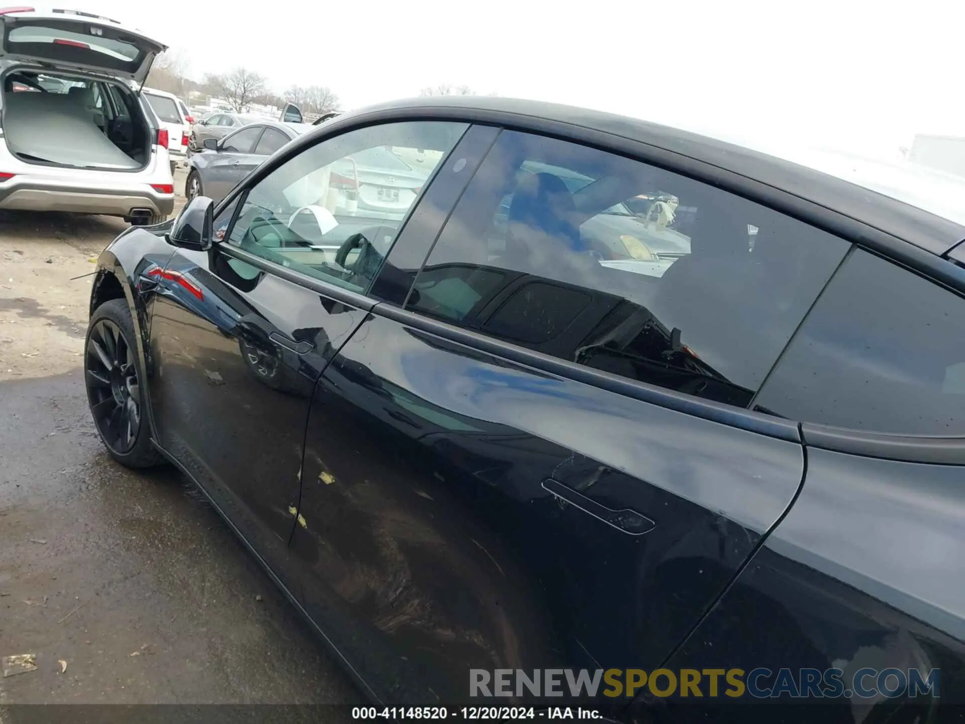 15 Photograph of a damaged car 7SAYGDEE0PA098842 TESLA MODEL Y 2023