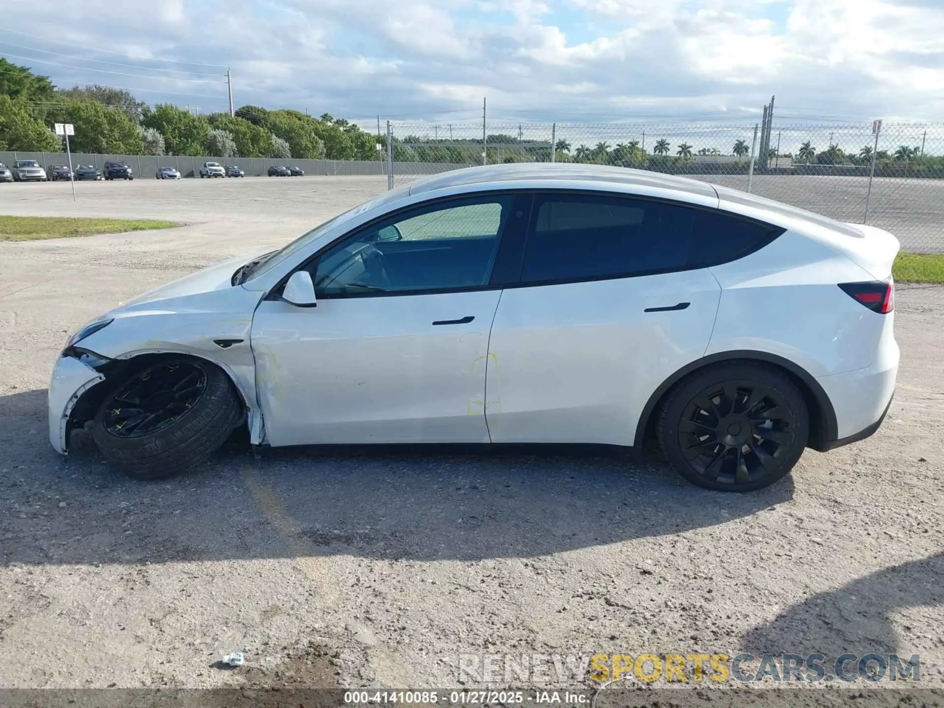 13 Фотография поврежденного автомобиля 7SAYGDEE0PA128888 TESLA MODEL Y 2023
