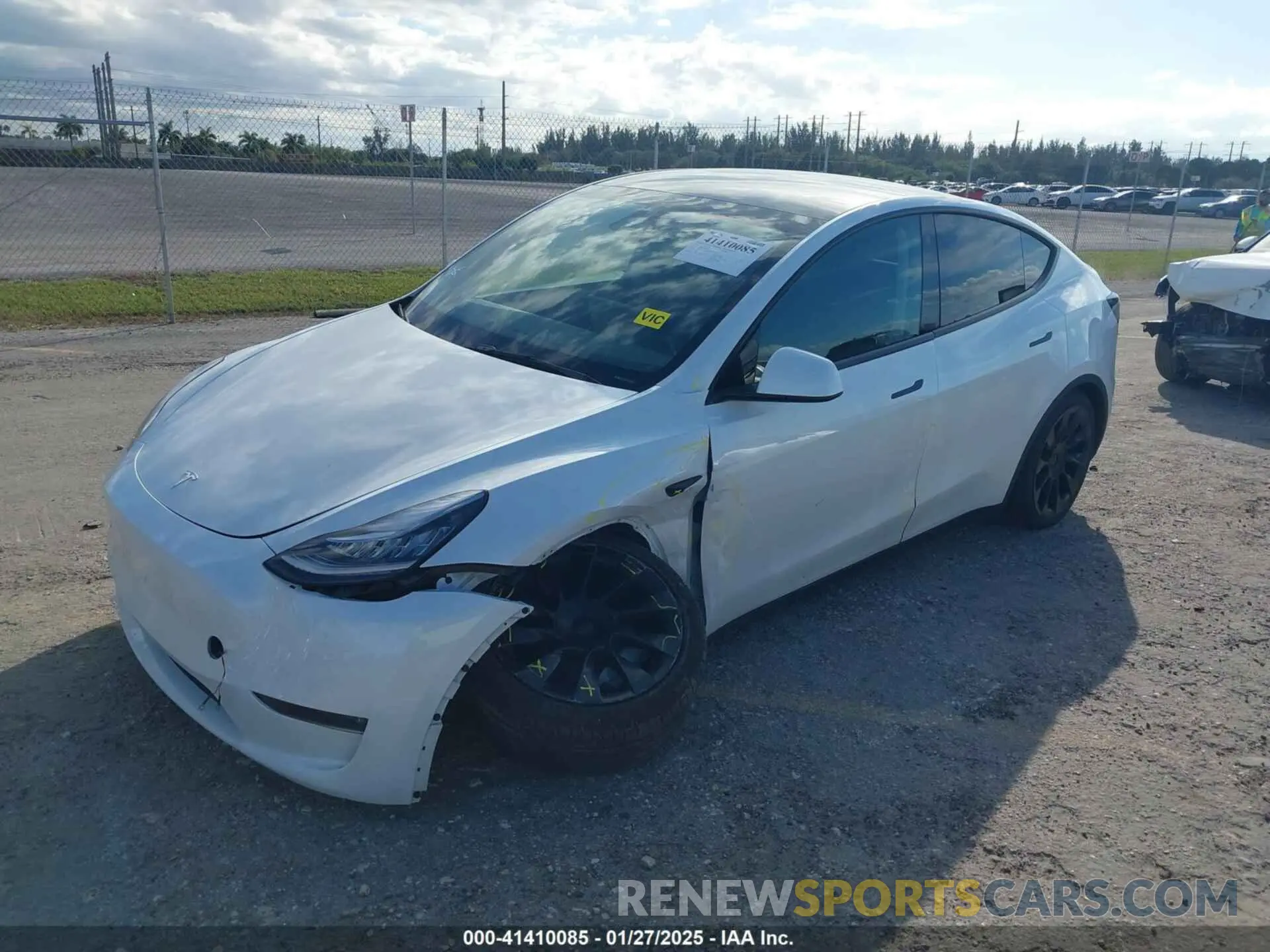 2 Фотография поврежденного автомобиля 7SAYGDEE0PA128888 TESLA MODEL Y 2023