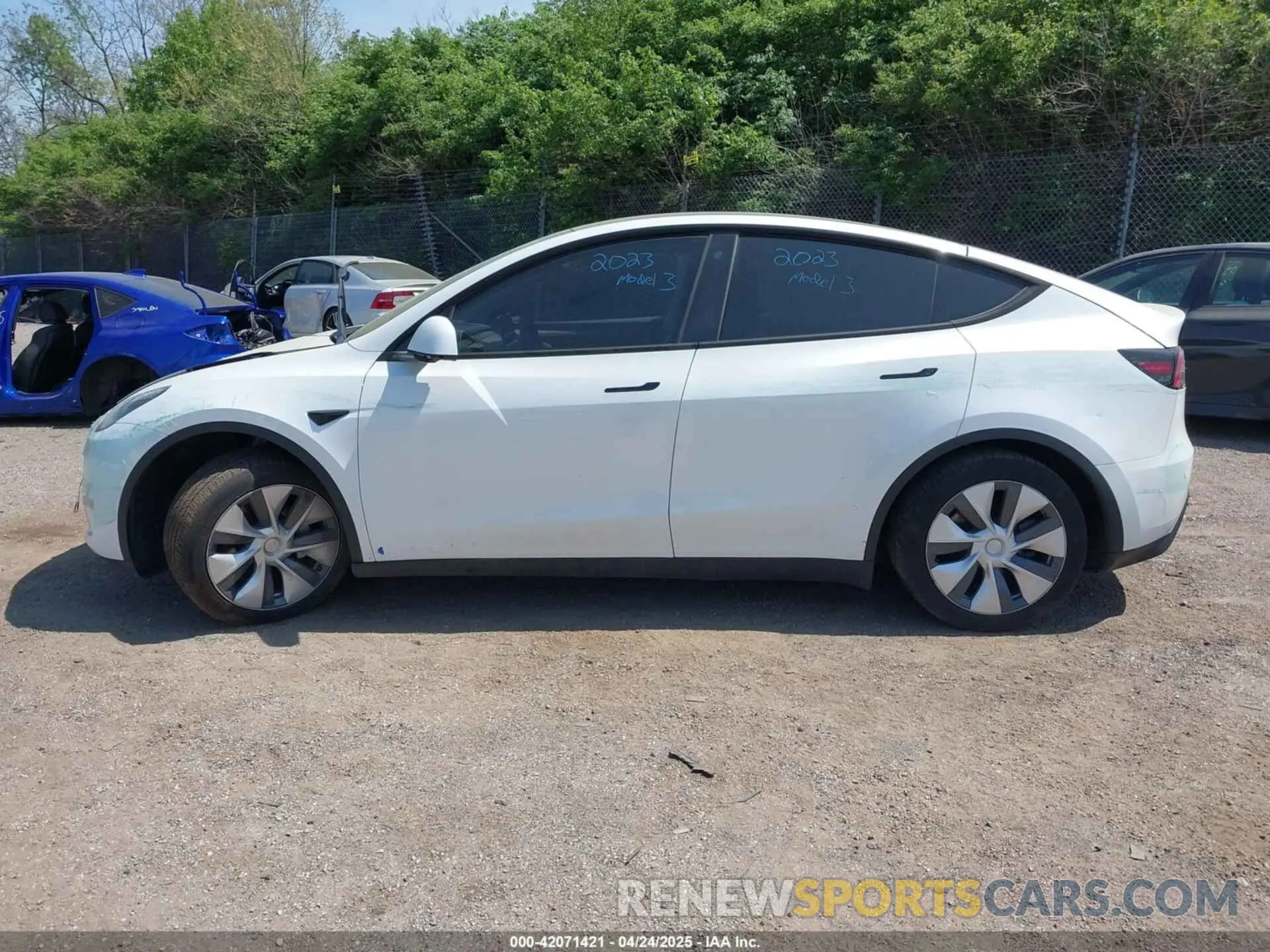 14 Фотография поврежденного автомобиля 7SAYGDEE0PA130057 TESLA MODEL Y 2023