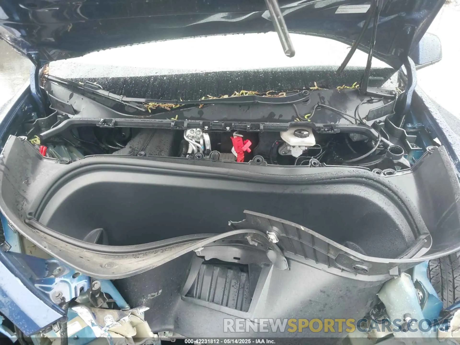 10 Photograph of a damaged car 7SAYGDEE0PA130639 TESLA MODEL Y 2023