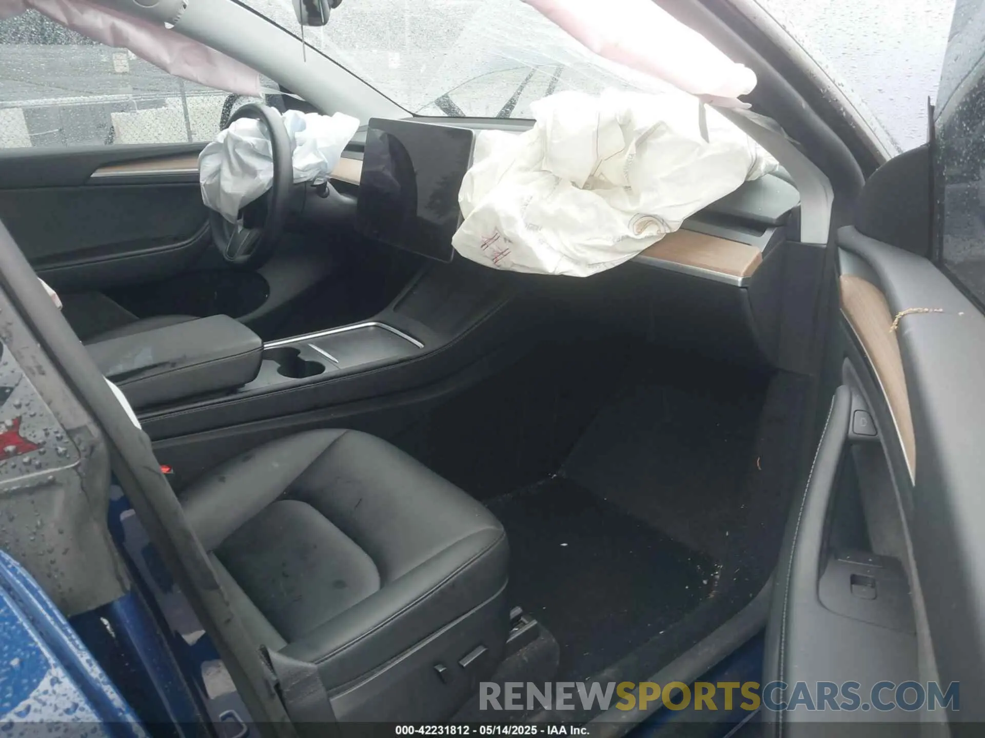 5 Photograph of a damaged car 7SAYGDEE0PA130639 TESLA MODEL Y 2023