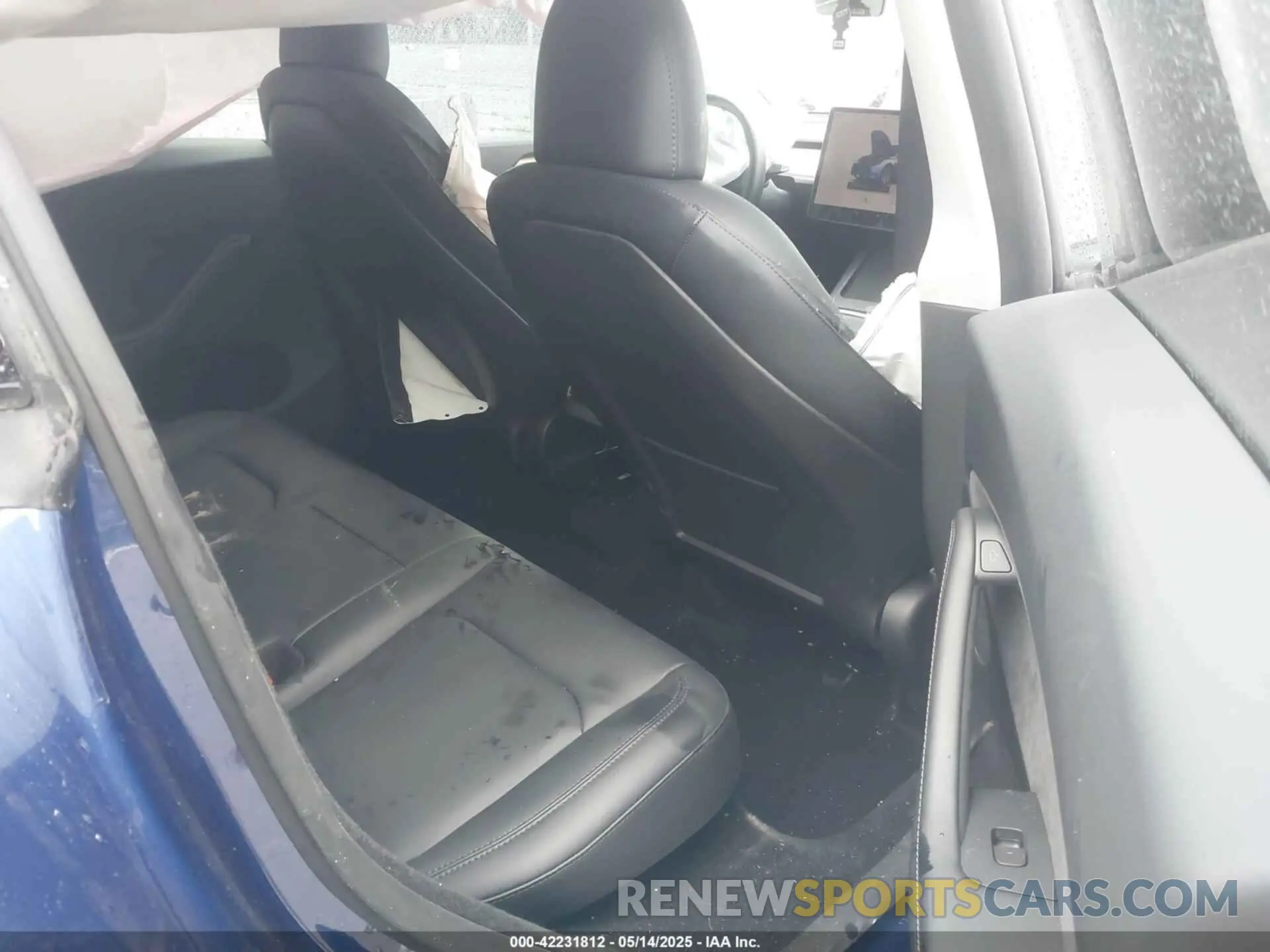 8 Photograph of a damaged car 7SAYGDEE0PA130639 TESLA MODEL Y 2023