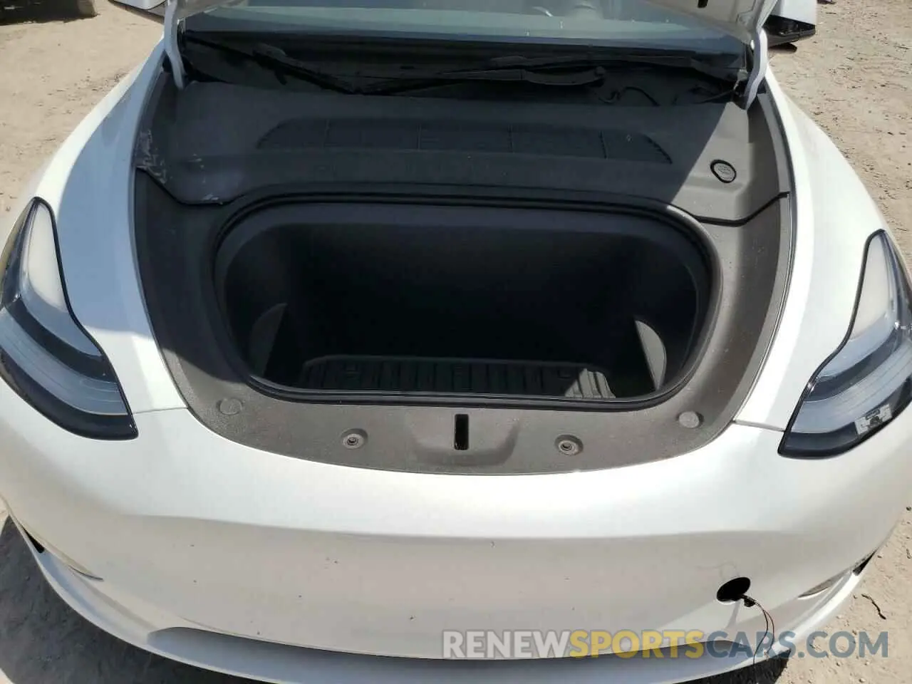 11 Photograph of a damaged car 7SAYGDEE0PA138160 TESLA MODEL Y 2023