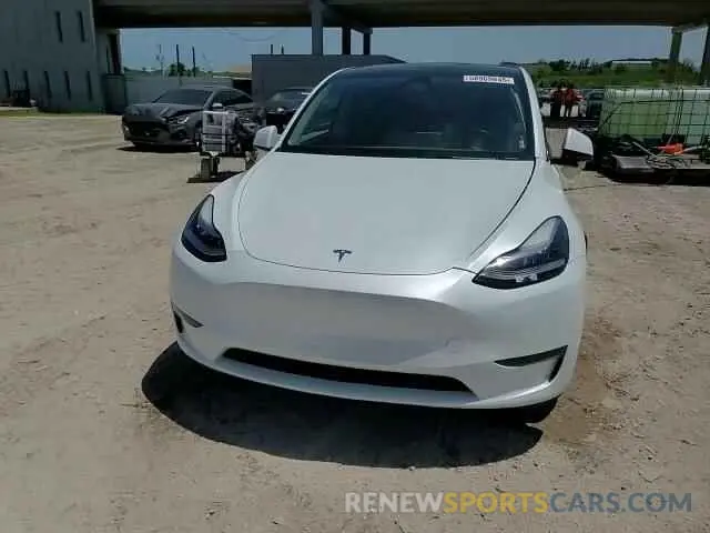 13 Photograph of a damaged car 7SAYGDEE0PA138160 TESLA MODEL Y 2023