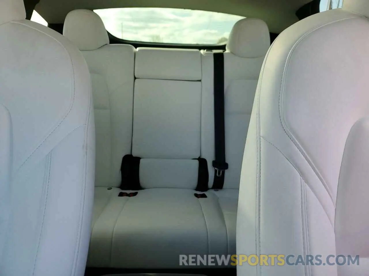 10 Photograph of a damaged car 7SAYGDEE0PA160837 TESLA MODEL Y 2023