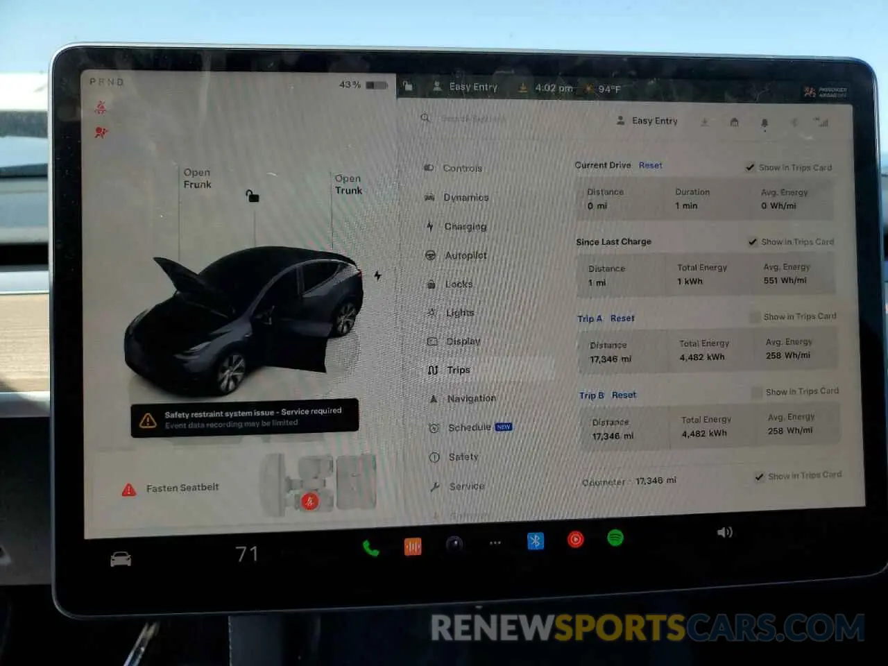 9 Photograph of a damaged car 7SAYGDEE0PA162121 TESLA MODEL Y 2023