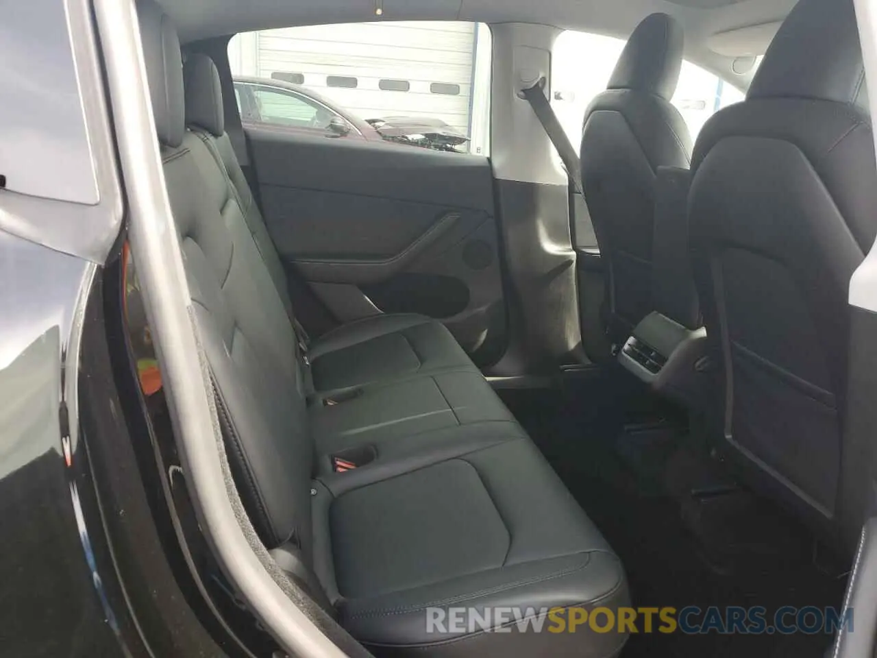 10 Photograph of a damaged car 7SAYGDEE0PA163494 TESLA MODEL Y 2023