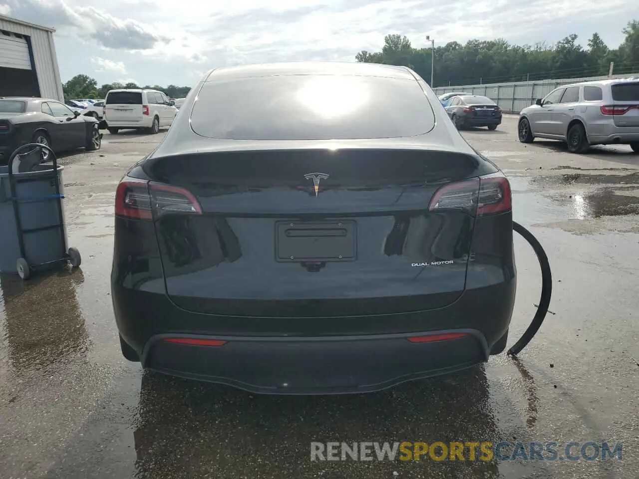 6 Photograph of a damaged car 7SAYGDEE0PA163494 TESLA MODEL Y 2023