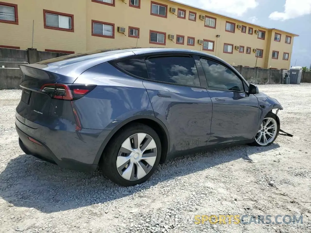 3 Фотография поврежденного автомобиля 7SAYGDEE0PA173202 TESLA MODEL Y 2023