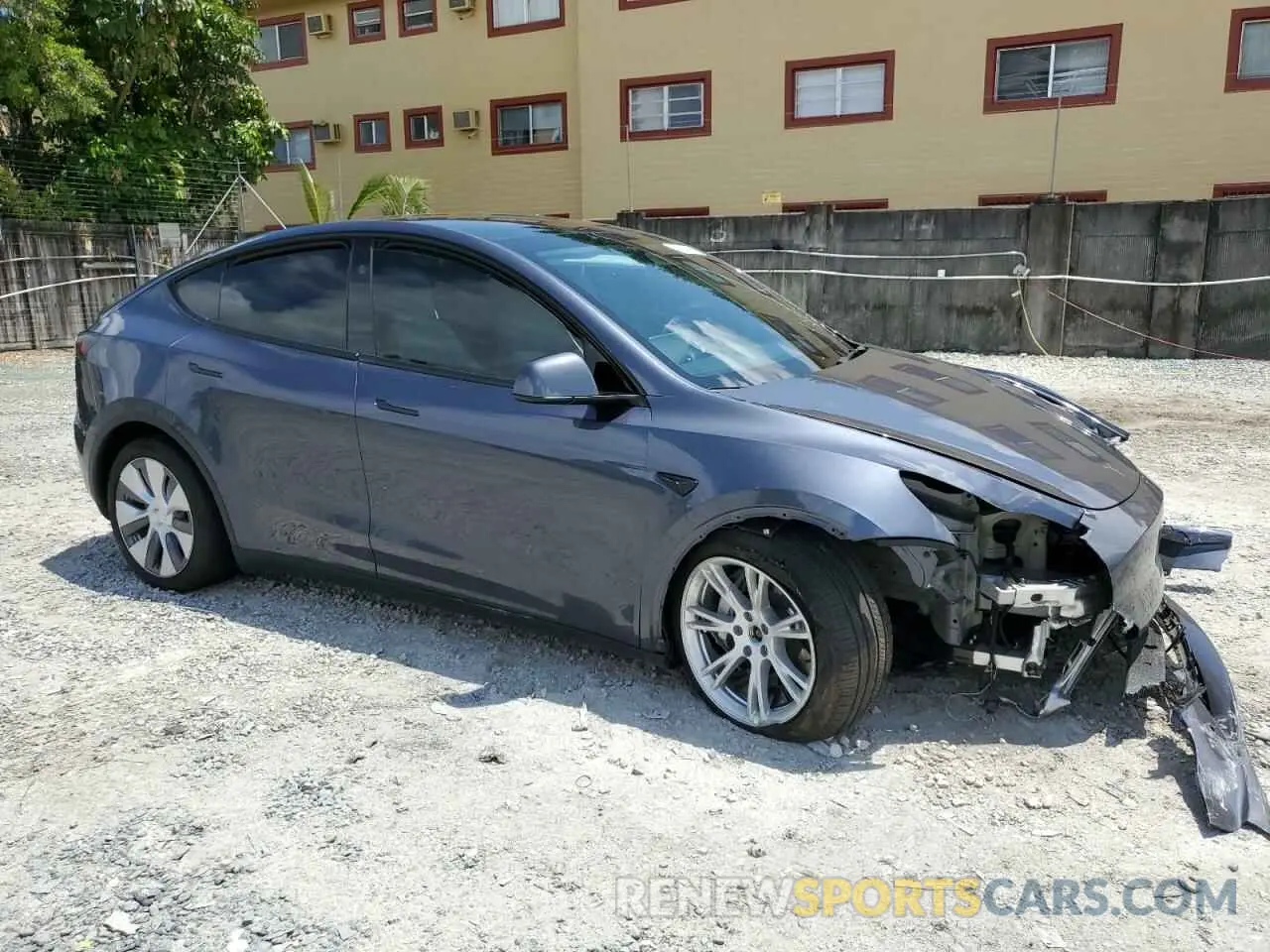 4 Фотография поврежденного автомобиля 7SAYGDEE0PA173202 TESLA MODEL Y 2023