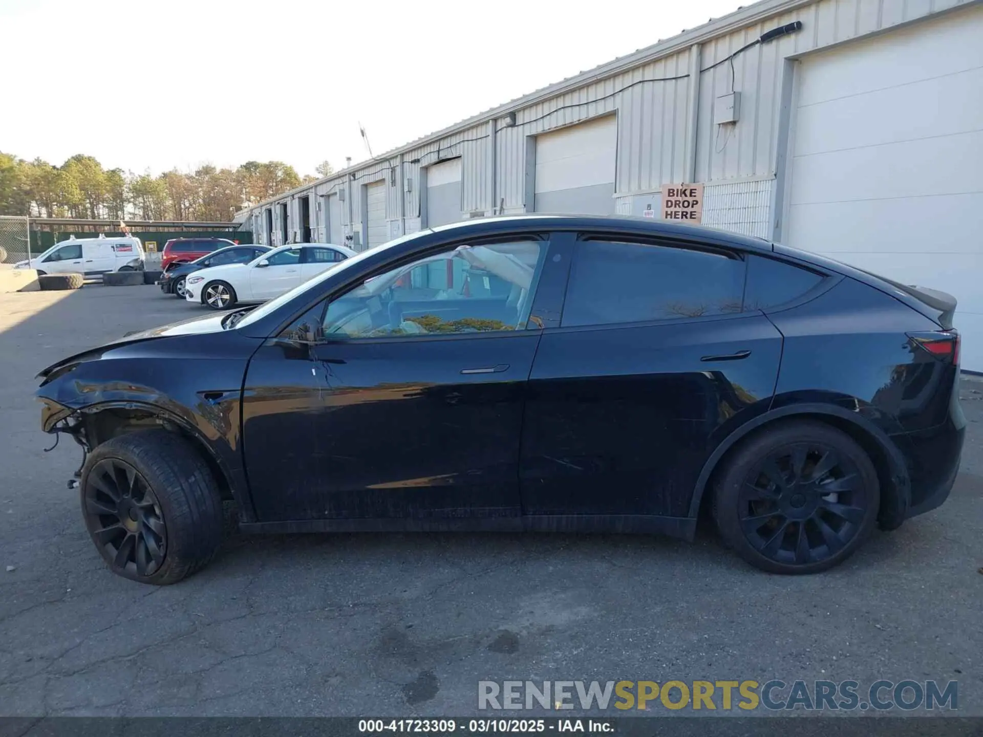 14 Фотография поврежденного автомобиля 7SAYGDEE0PA178691 TESLA MODEL Y 2023