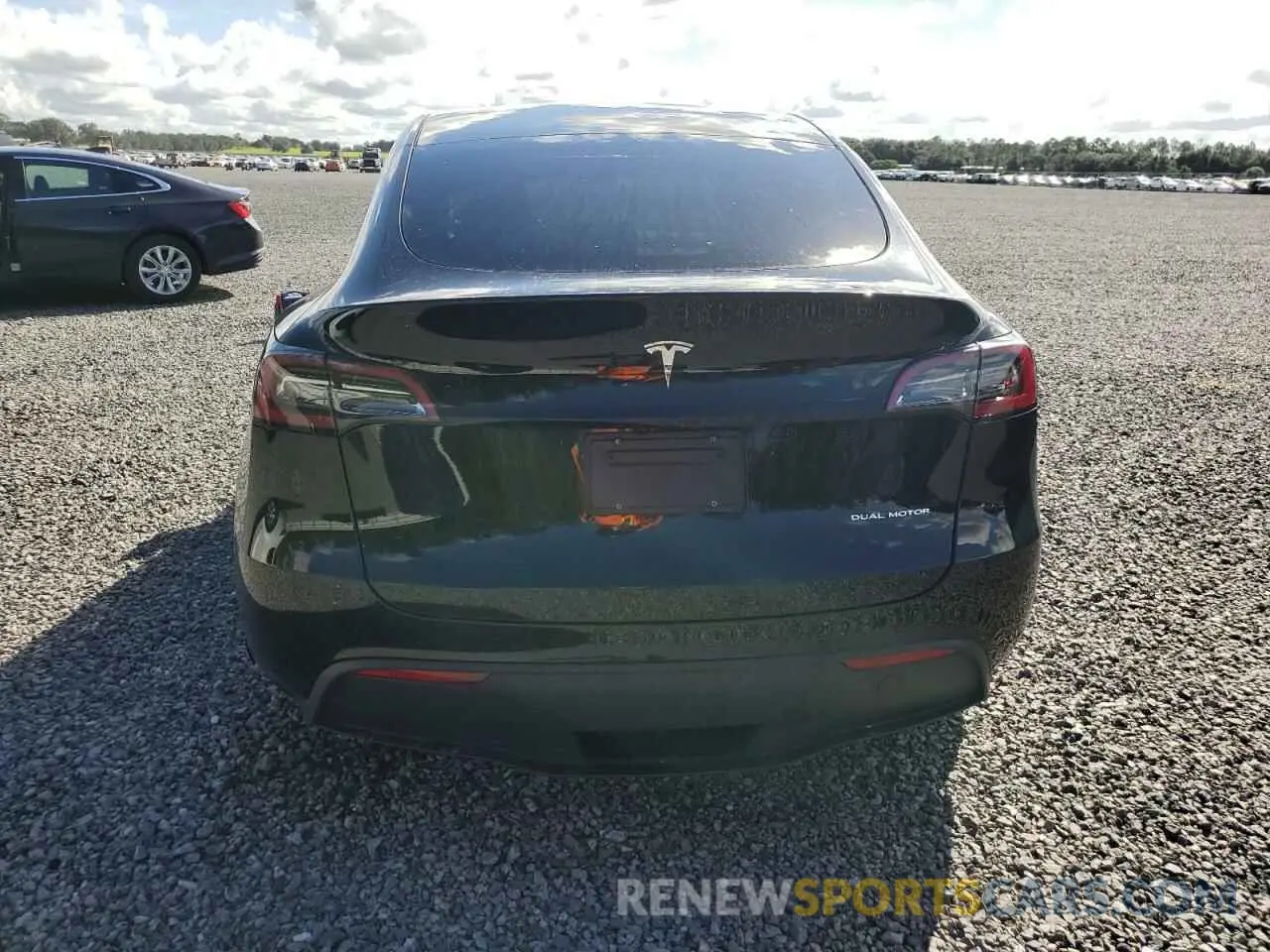6 Photograph of a damaged car 7SAYGDEE0PA181512 TESLA MODEL Y 2023