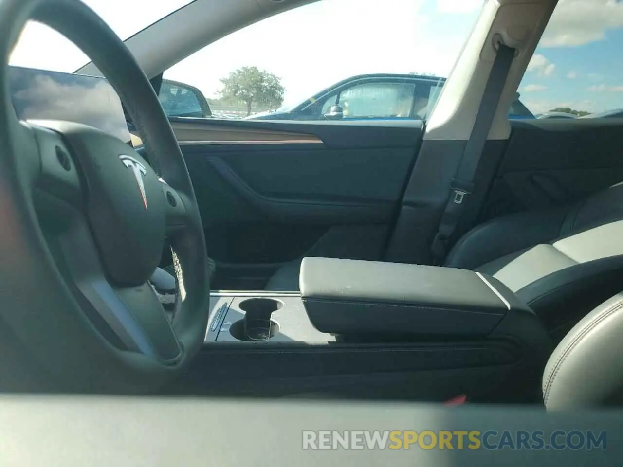 7 Photograph of a damaged car 7SAYGDEE0PA181512 TESLA MODEL Y 2023