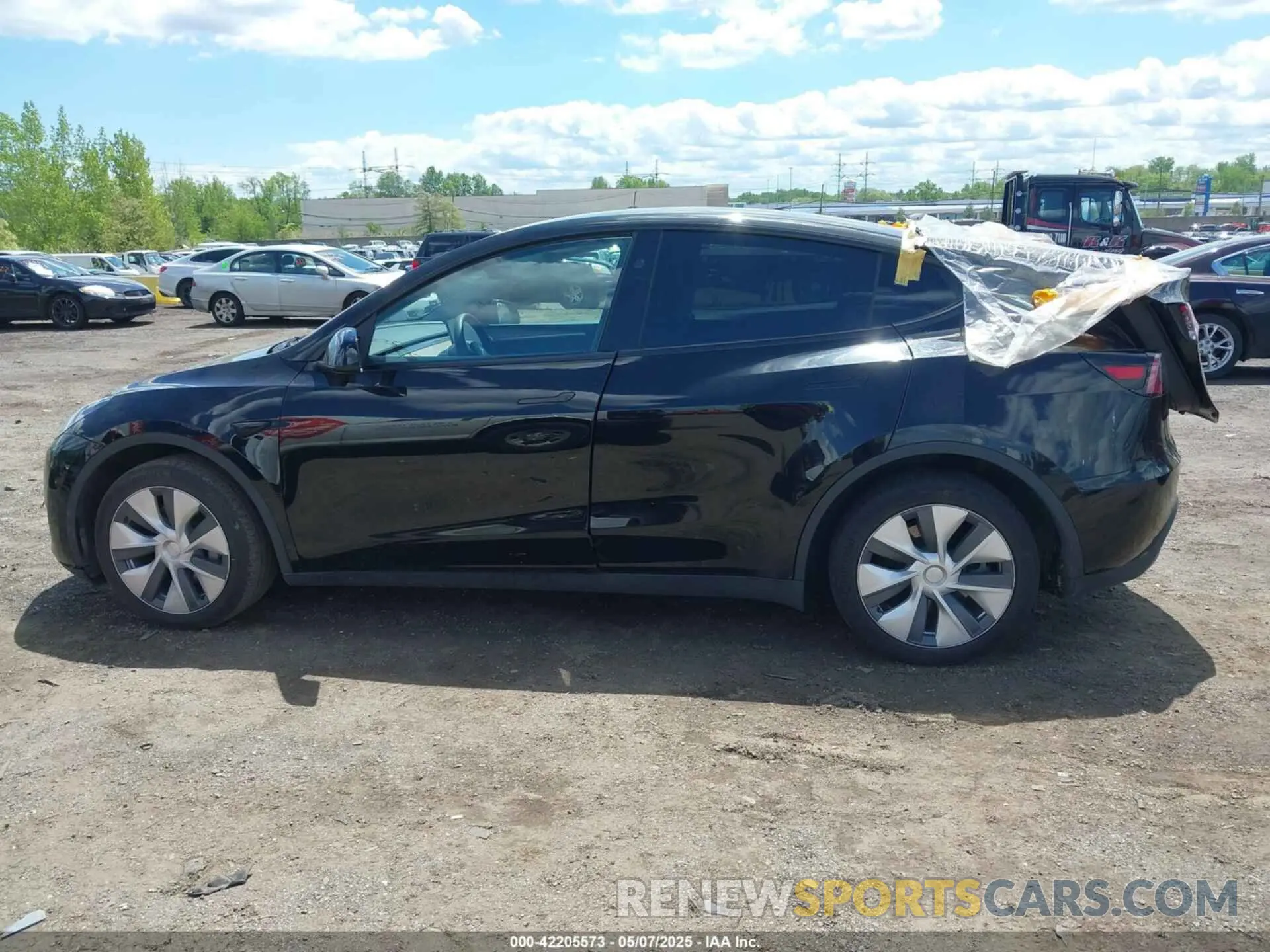 14 Photograph of a damaged car 7SAYGDEE0PA183891 TESLA MODEL Y 2023