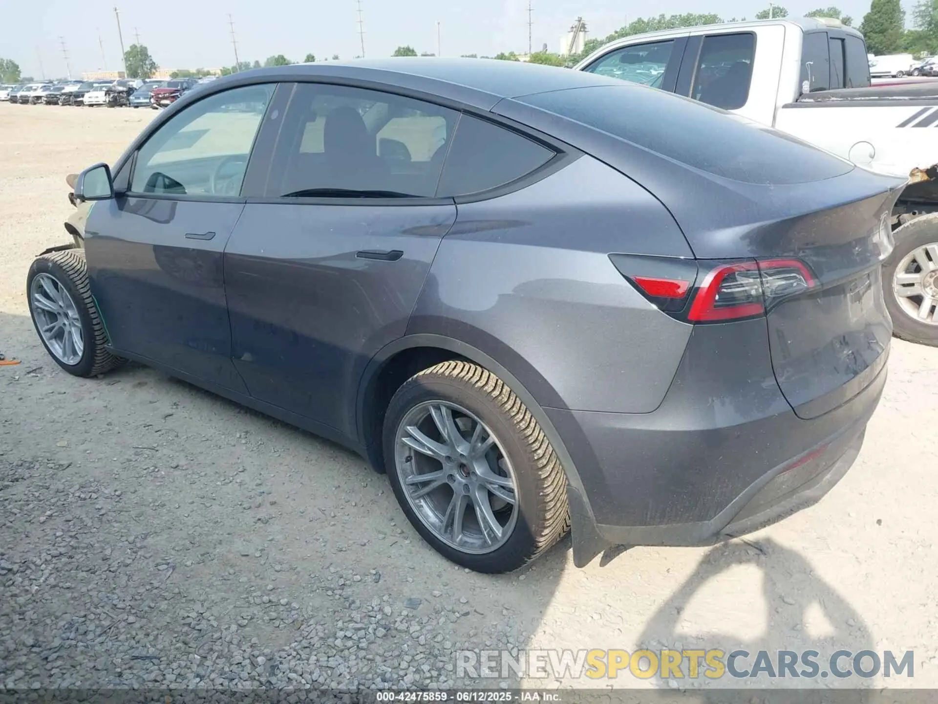 3 Photograph of a damaged car 7SAYGDEE0PA188508 TESLA MODEL Y 2023