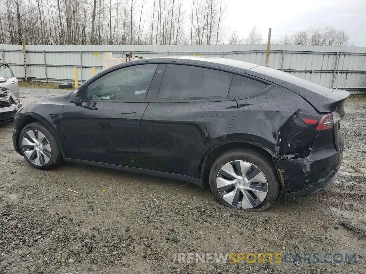 2 Photograph of a damaged car 7SAYGDEE0PF605371 TESLA MODEL Y 2023
