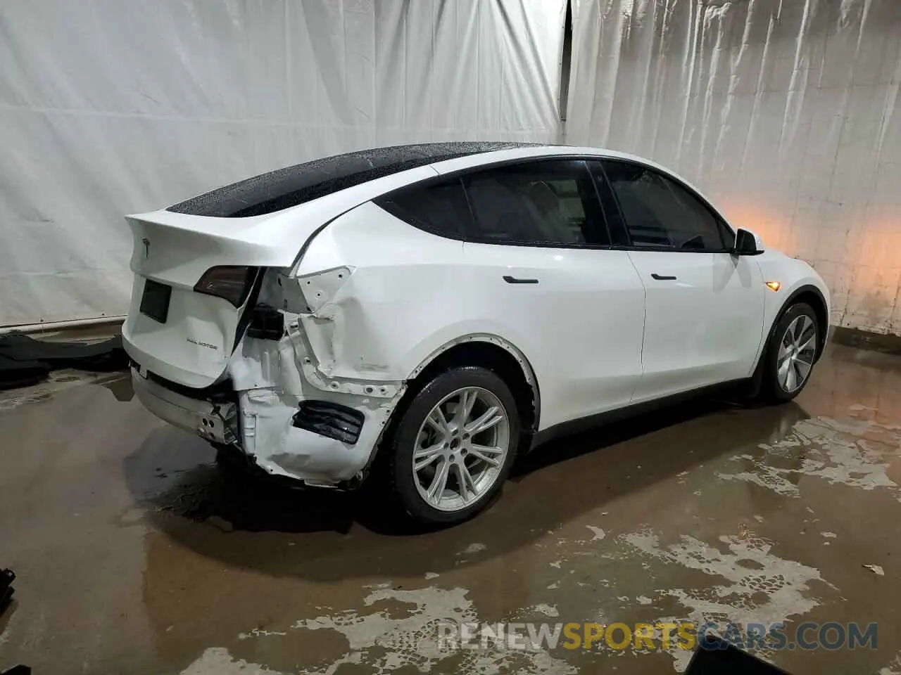 3 Photograph of a damaged car 7SAYGDEE0PF615382 TESLA MODEL Y 2023