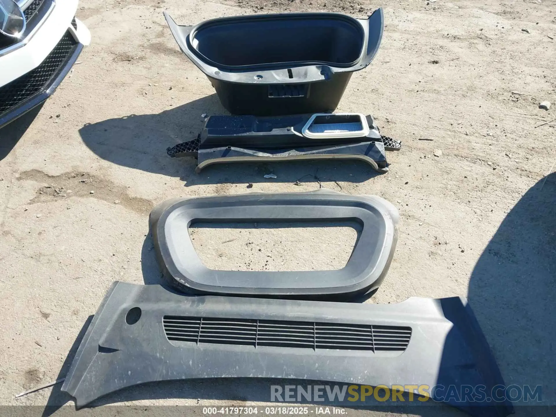 11 Photograph of a damaged car 7SAYGDEE0PF714557 TESLA MODEL Y 2023