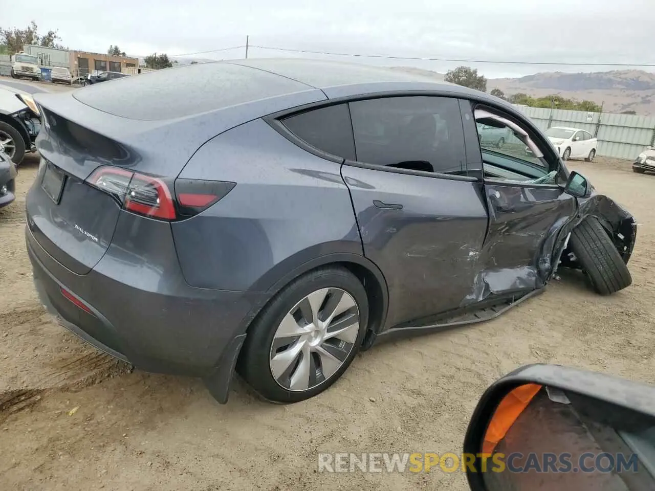 3 Photograph of a damaged car 7SAYGDEE0PF742746 TESLA MODEL Y 2023