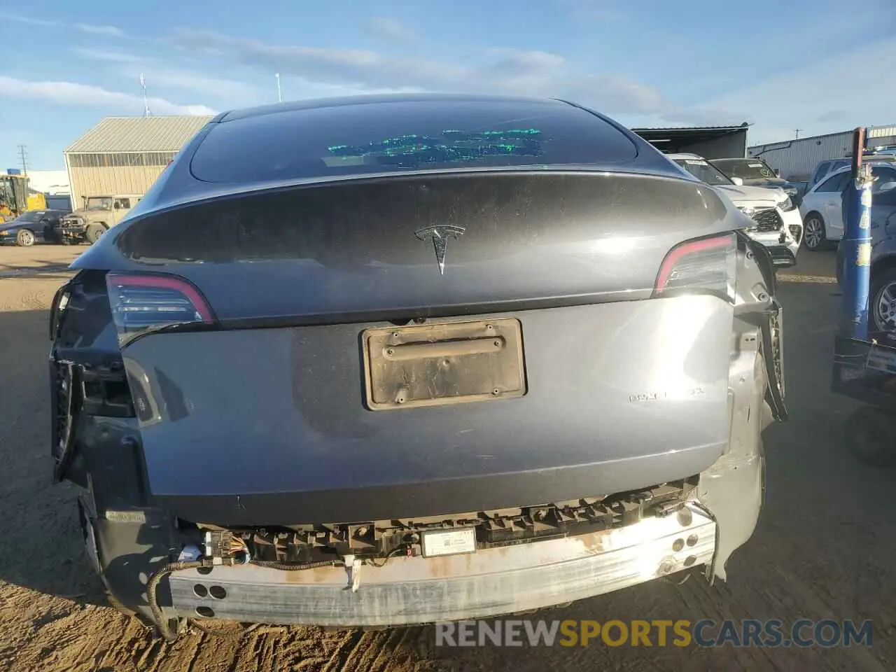 6 Photograph of a damaged car 7SAYGDEE0PF782230 TESLA MODEL Y 2023