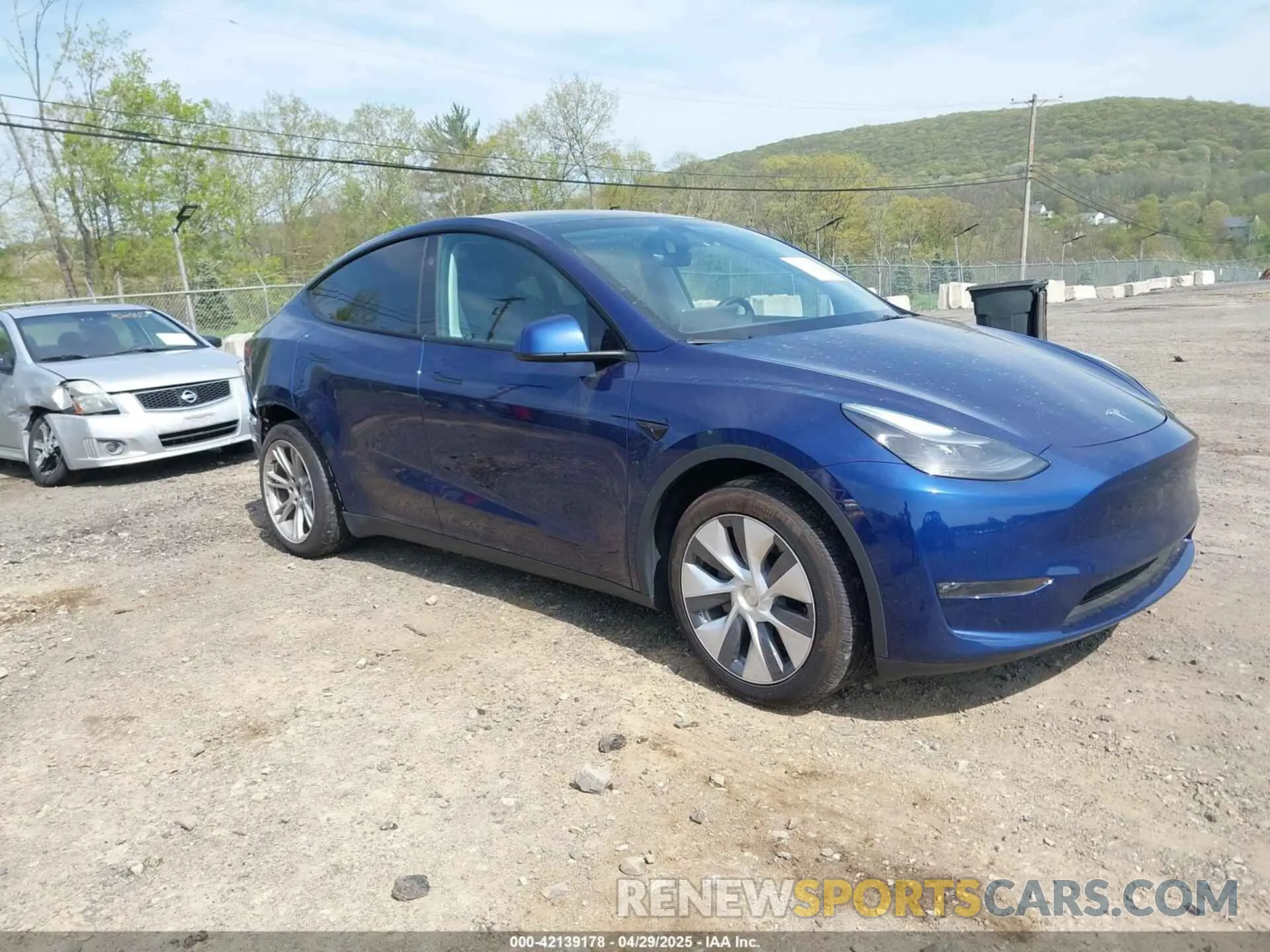 1 Photograph of a damaged car 7SAYGDEE0PF850980 TESLA MODEL Y 2023
