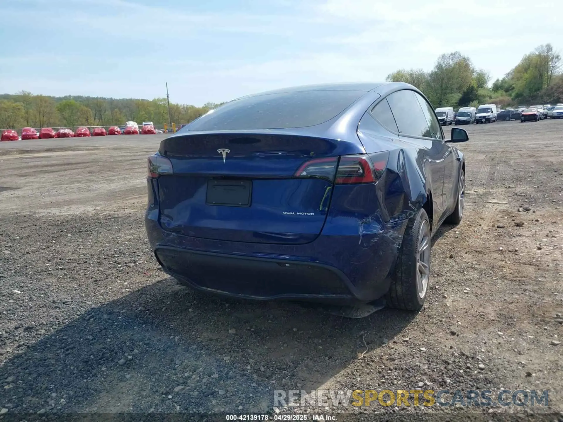 6 Photograph of a damaged car 7SAYGDEE0PF850980 TESLA MODEL Y 2023