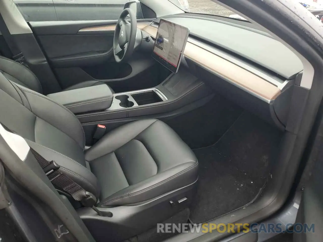 8 Photograph of a damaged car 7SAYGDEE0PF857881 TESLA MODEL Y 2023