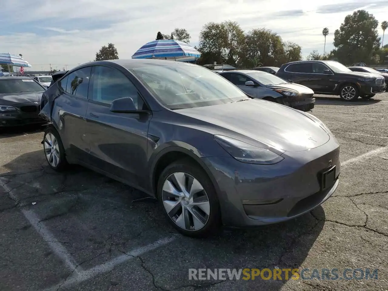 4 Фотография поврежденного автомобиля 7SAYGDEE0PF899743 TESLA MODEL Y 2023