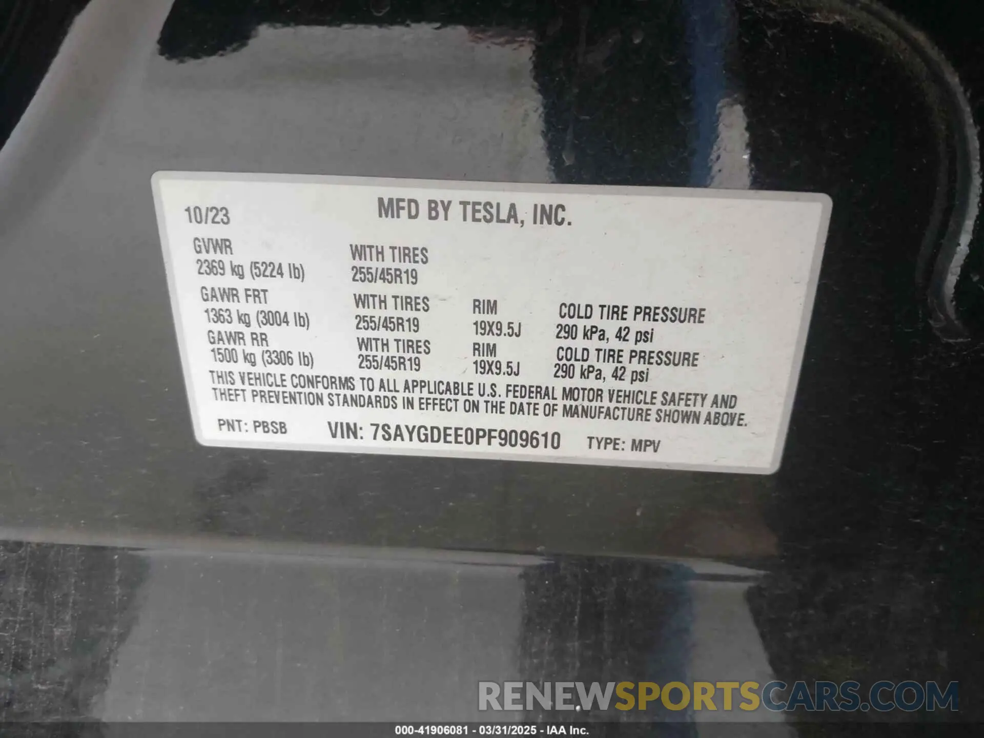 9 Photograph of a damaged car 7SAYGDEE0PF909610 TESLA MODEL Y 2023