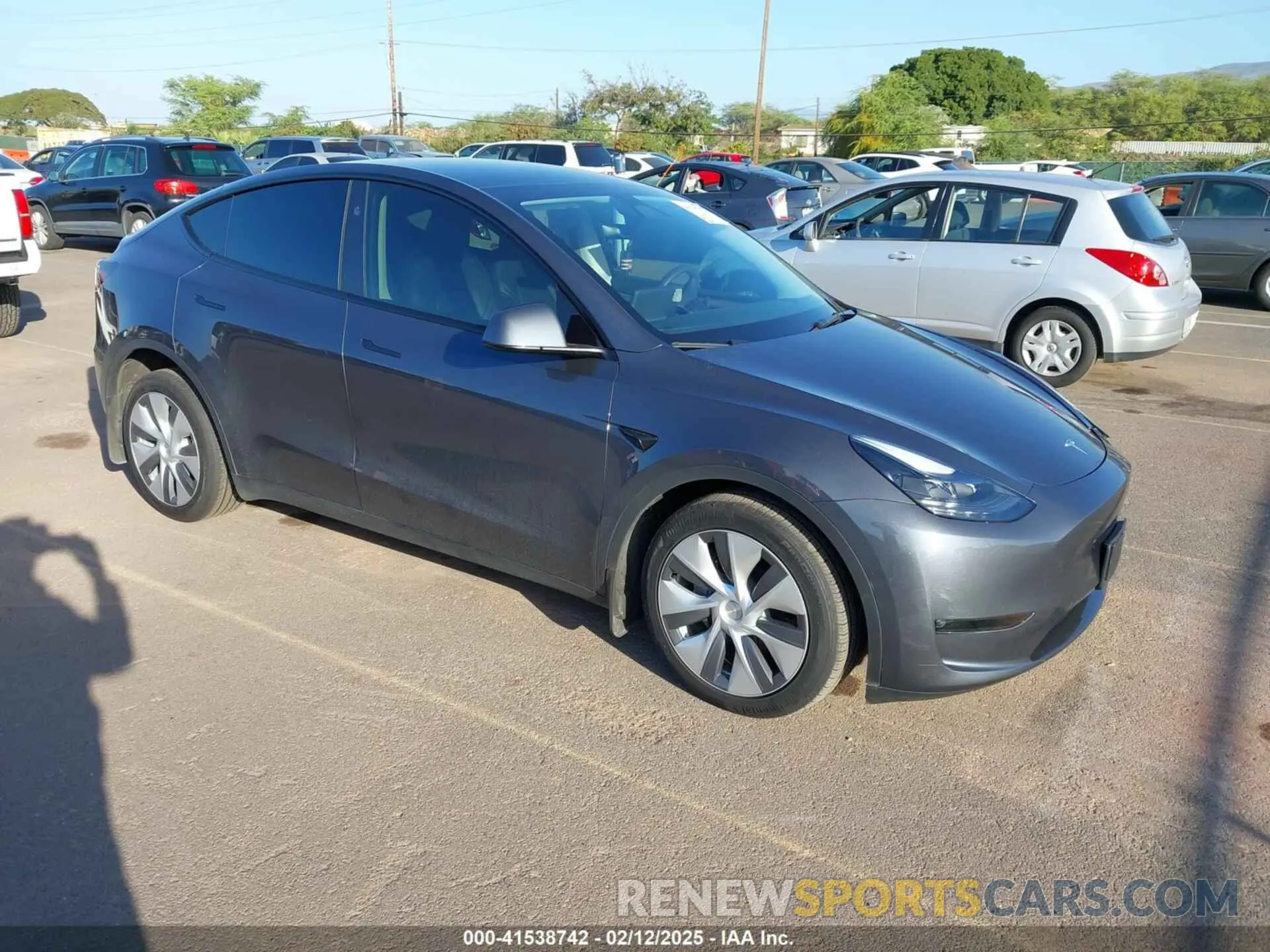1 Photograph of a damaged car 7SAYGDEE0PF928836 TESLA MODEL Y 2023