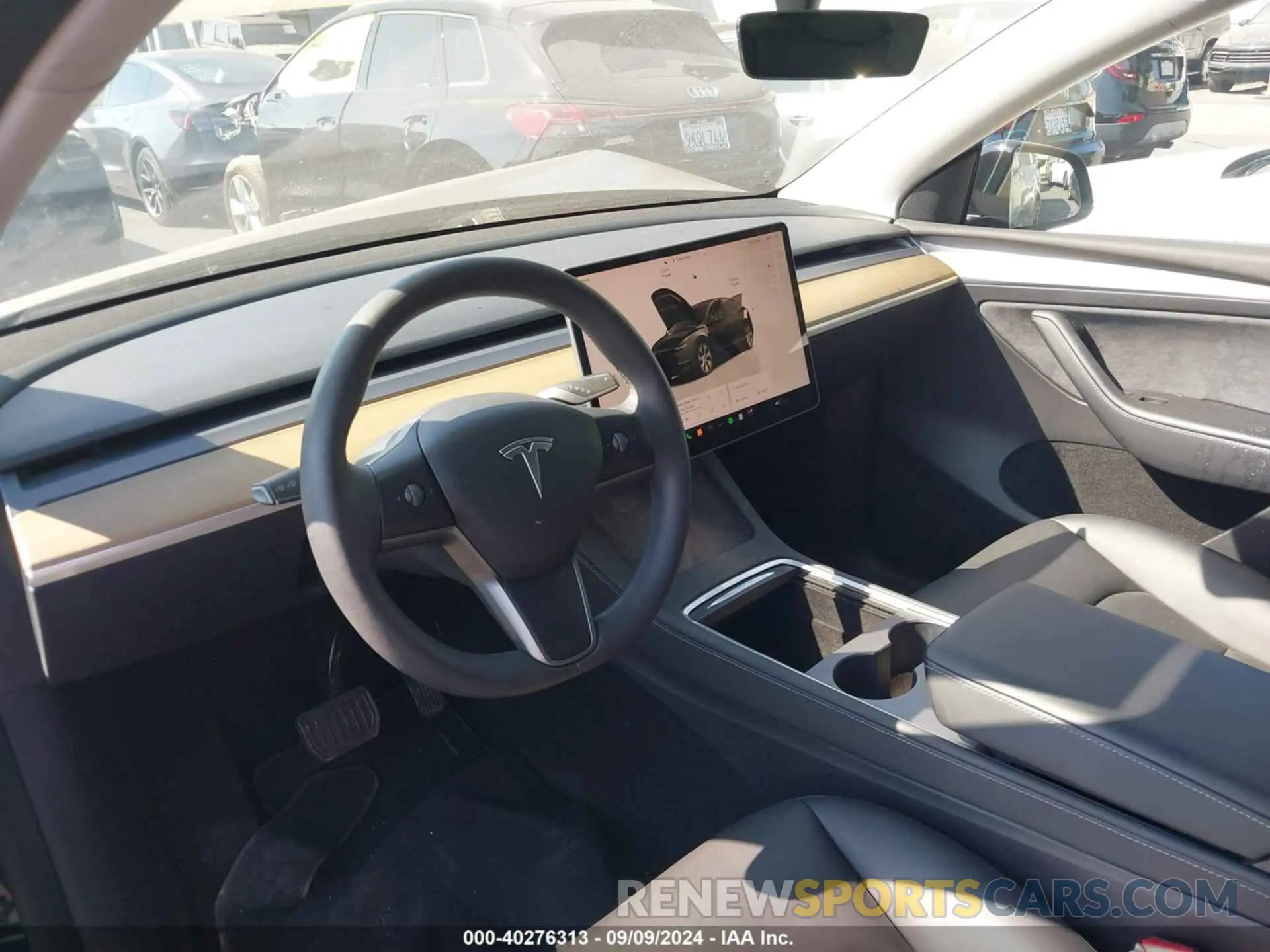 5 Photograph of a damaged car 7SAYGDEE1PA033207 TESLA MODEL Y 2023
