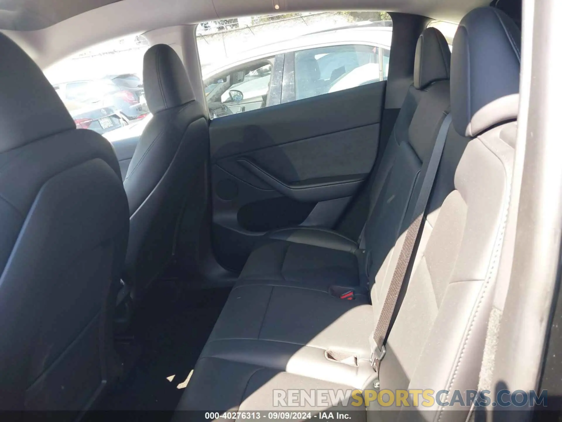 8 Photograph of a damaged car 7SAYGDEE1PA033207 TESLA MODEL Y 2023