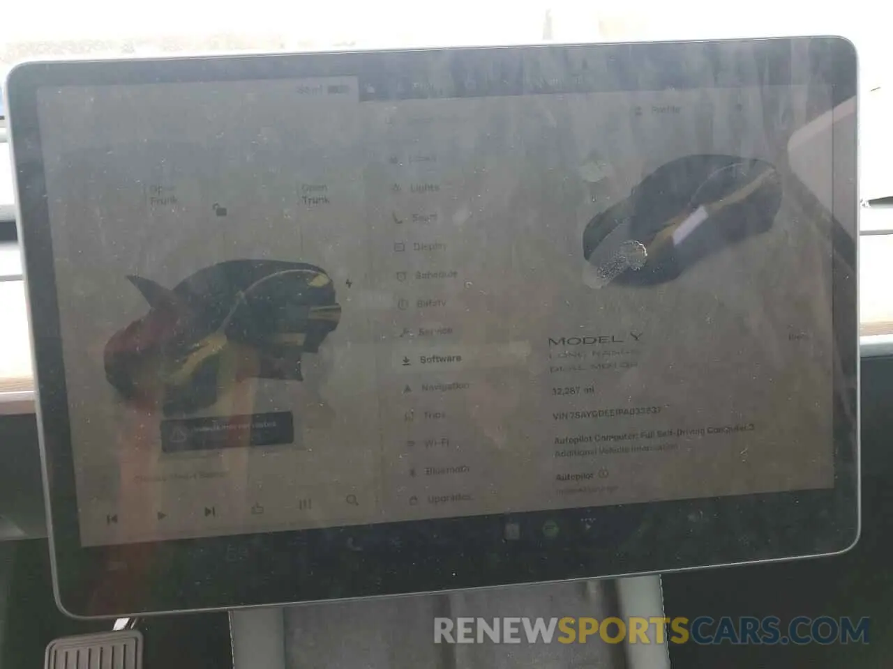9 Photograph of a damaged car 7SAYGDEE1PA033837 TESLA MODEL Y 2023