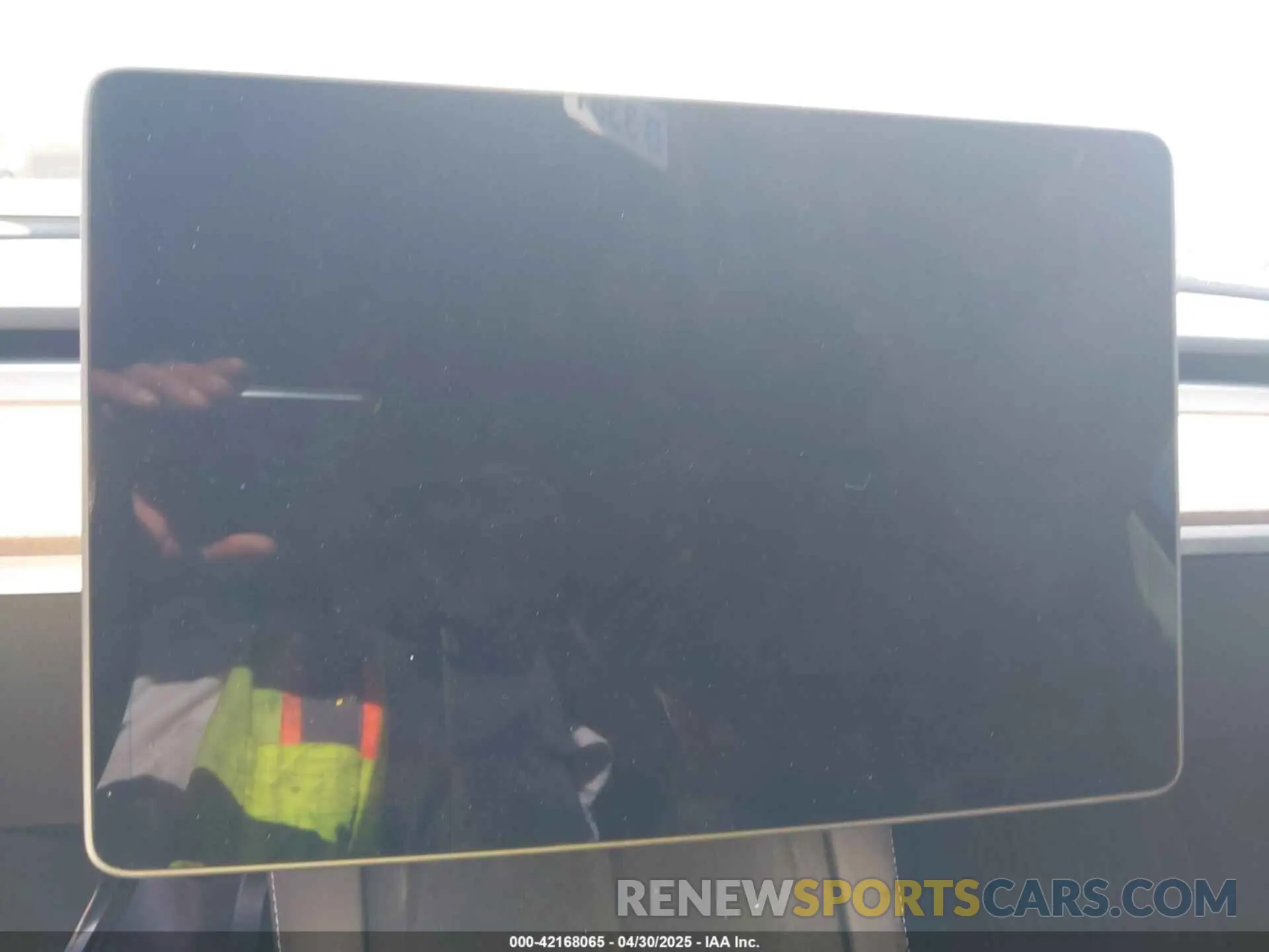 14 Photograph of a damaged car 7SAYGDEE1PA034664 TESLA MODEL Y 2023