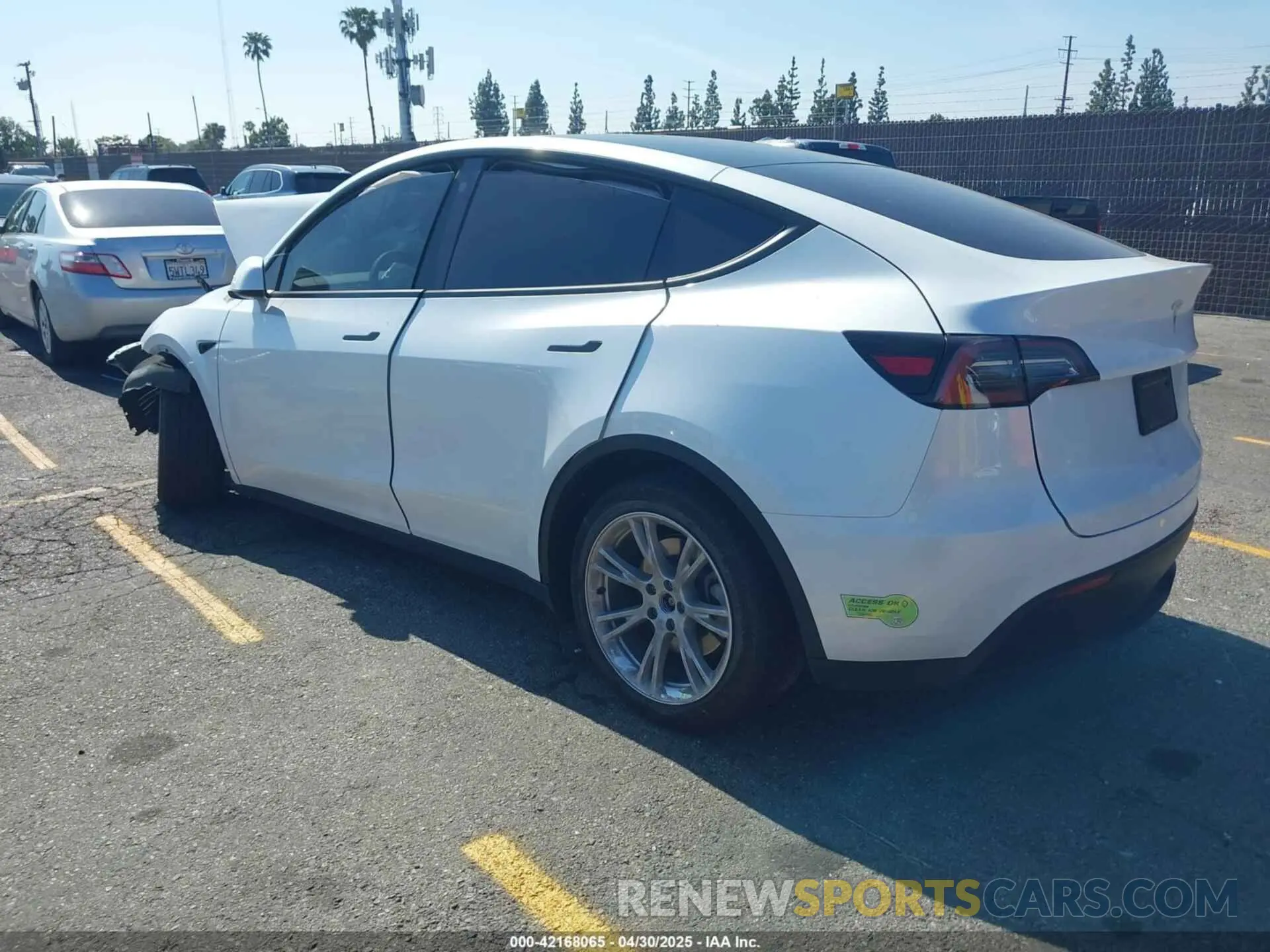 3 Photograph of a damaged car 7SAYGDEE1PA034664 TESLA MODEL Y 2023