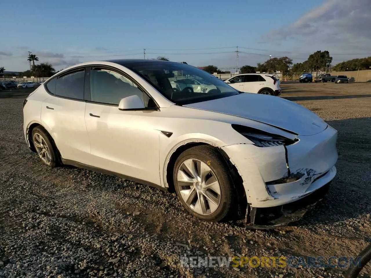 4 Фотография поврежденного автомобиля 7SAYGDEE1PA039069 TESLA MODEL Y 2023