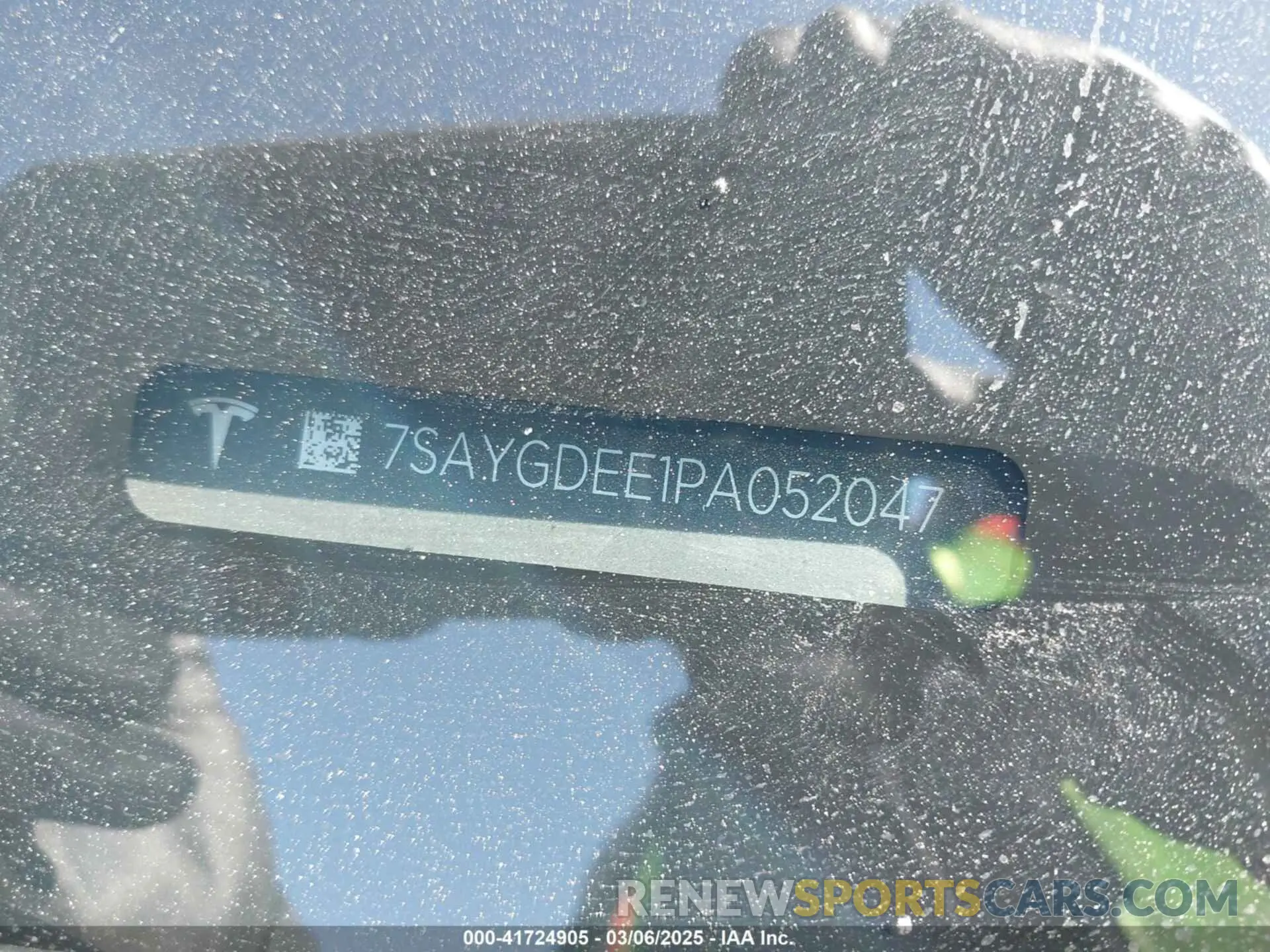 9 Photograph of a damaged car 7SAYGDEE1PA052047 TESLA MODEL Y 2023