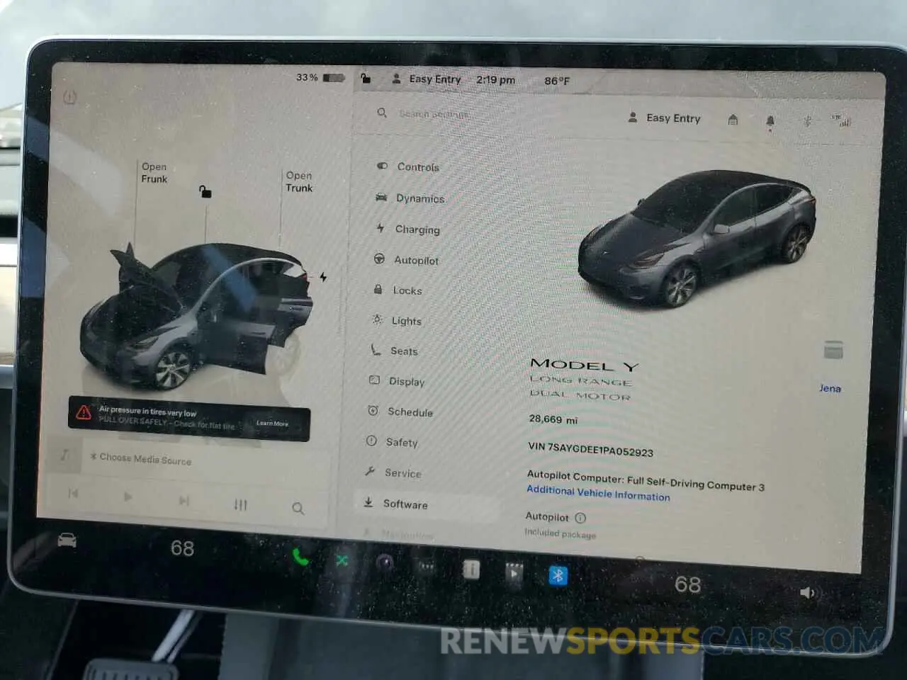 9 Photograph of a damaged car 7SAYGDEE1PA052923 TESLA MODEL Y 2023